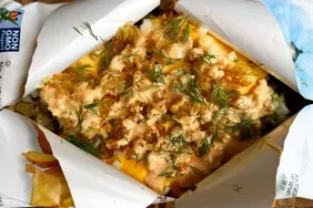 Loaded Cheeseburger Walking Nachos (Potato Chip Version)
