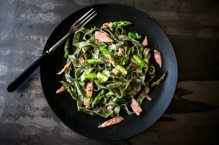 Fettuccine With Asparagus and Smoked Salmon