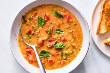 Slow Cooker Creamy Tomato Lentil Soup